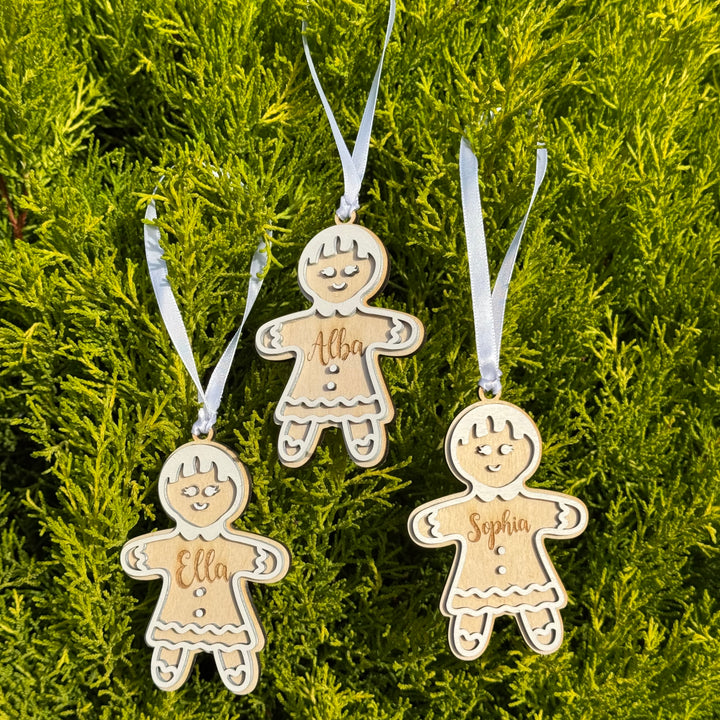 Personalised Wooden Christmas Ornament – Gingerbread Family Design