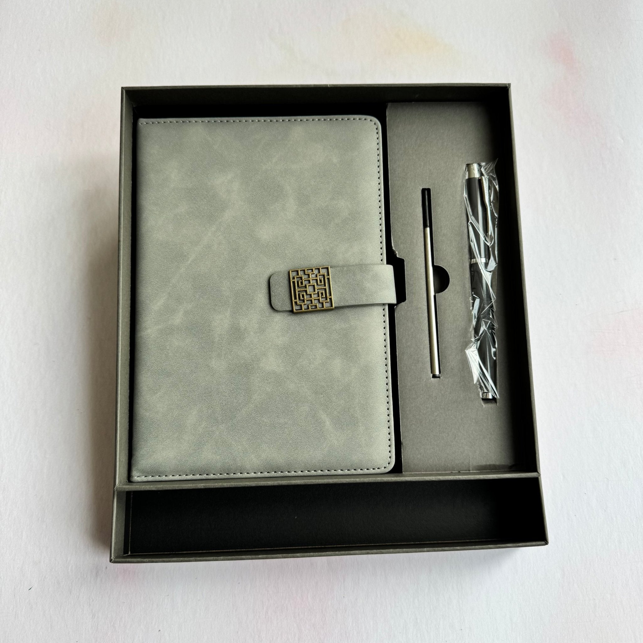 Grey faux leather notebook and pen gift set in presentation box – personalised A5 notebook set – Etch 'N' Shine
