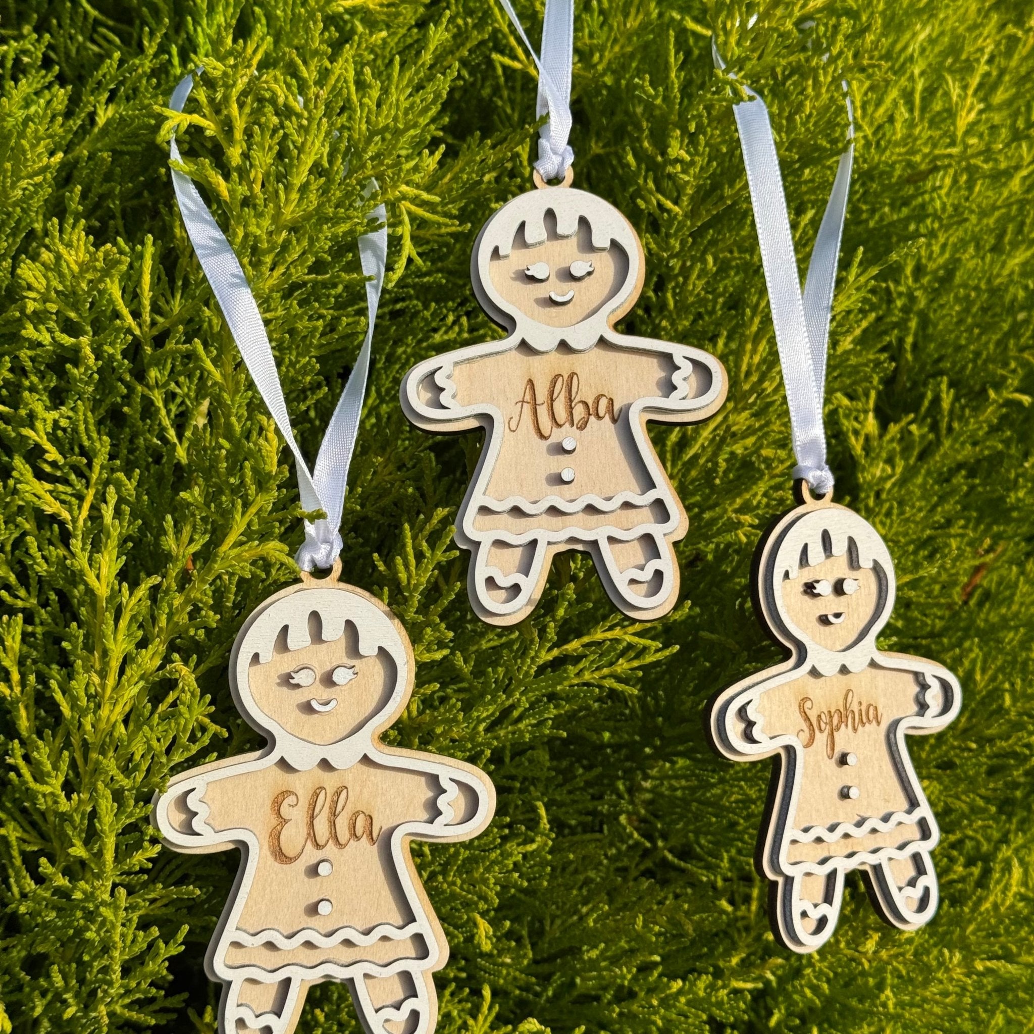 Three wooden gingerbread girl decorations with custom names – personalised wood Christmas ornaments – Etch 'N' Shine
