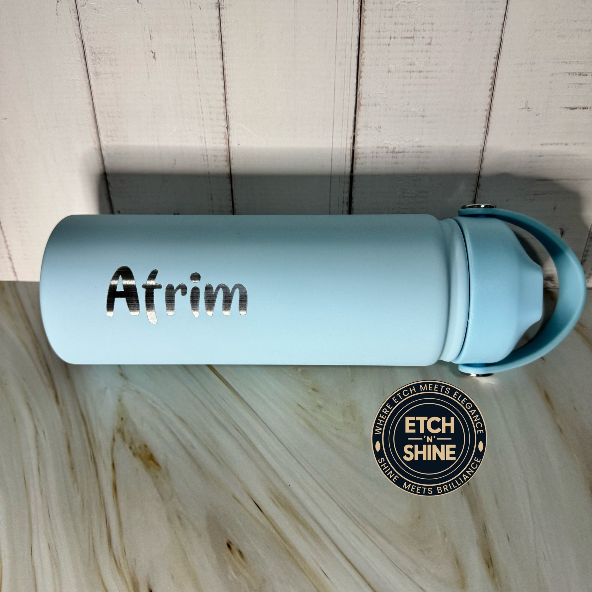 Light blue insulated bottle with custom name – personalised steel water bottle – Etch 'N' Shine