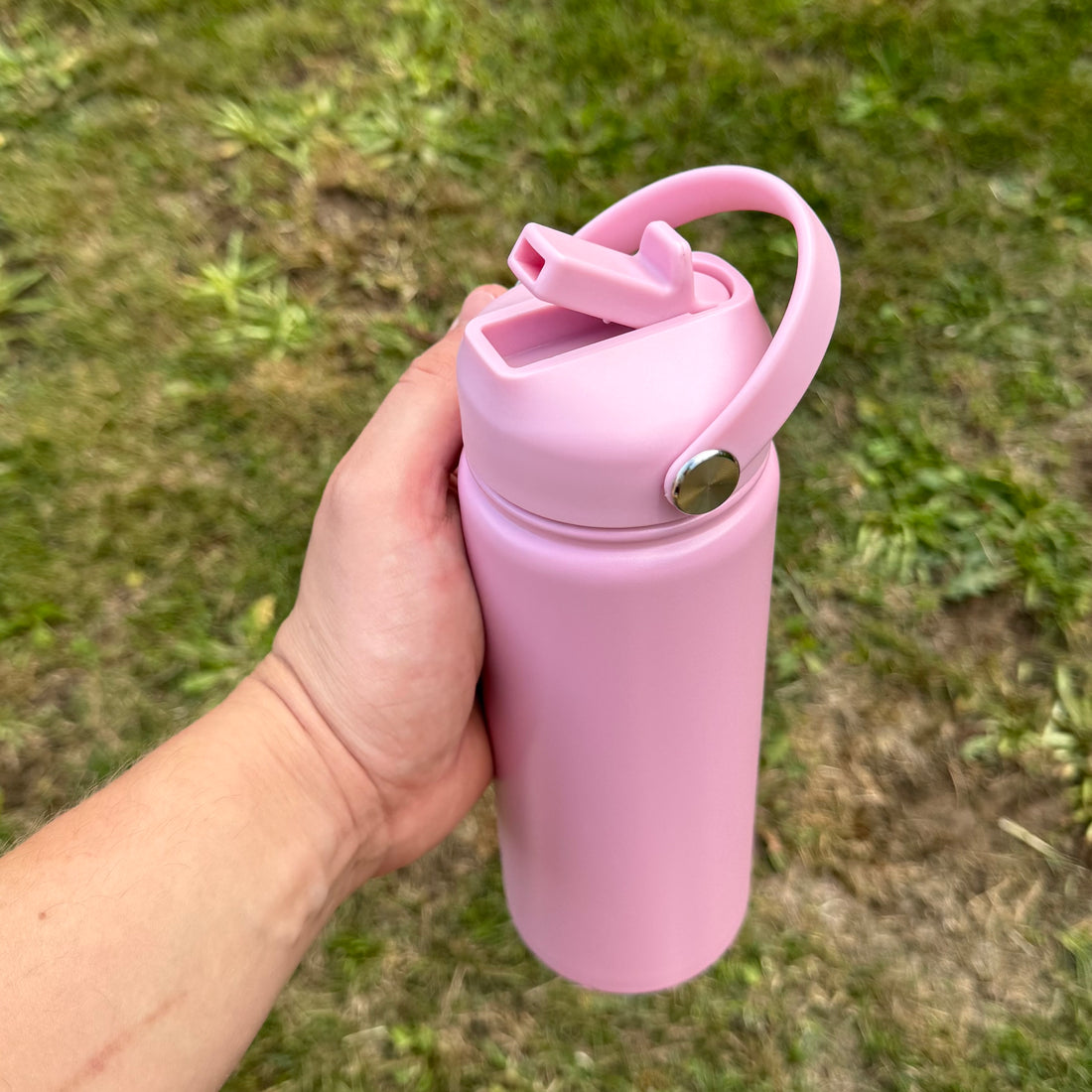 Personalised pink kids water bottle with straw – BPA-free and school-ready design by Etch ‘N’ Shine