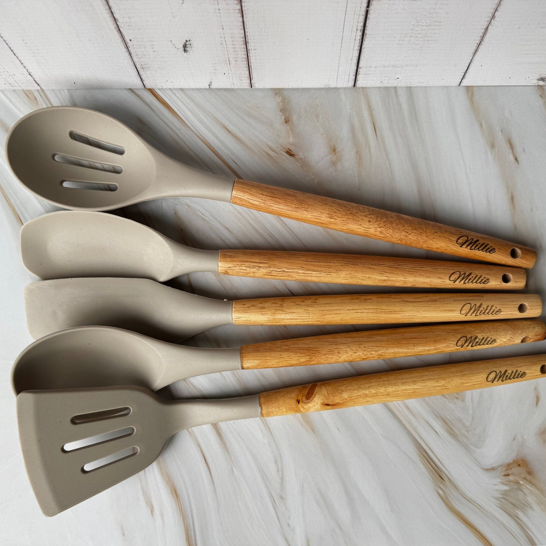 Five silicone utensils with engraved wooden handles and custom name – personalised kitchen set – Etch 'N' Shine