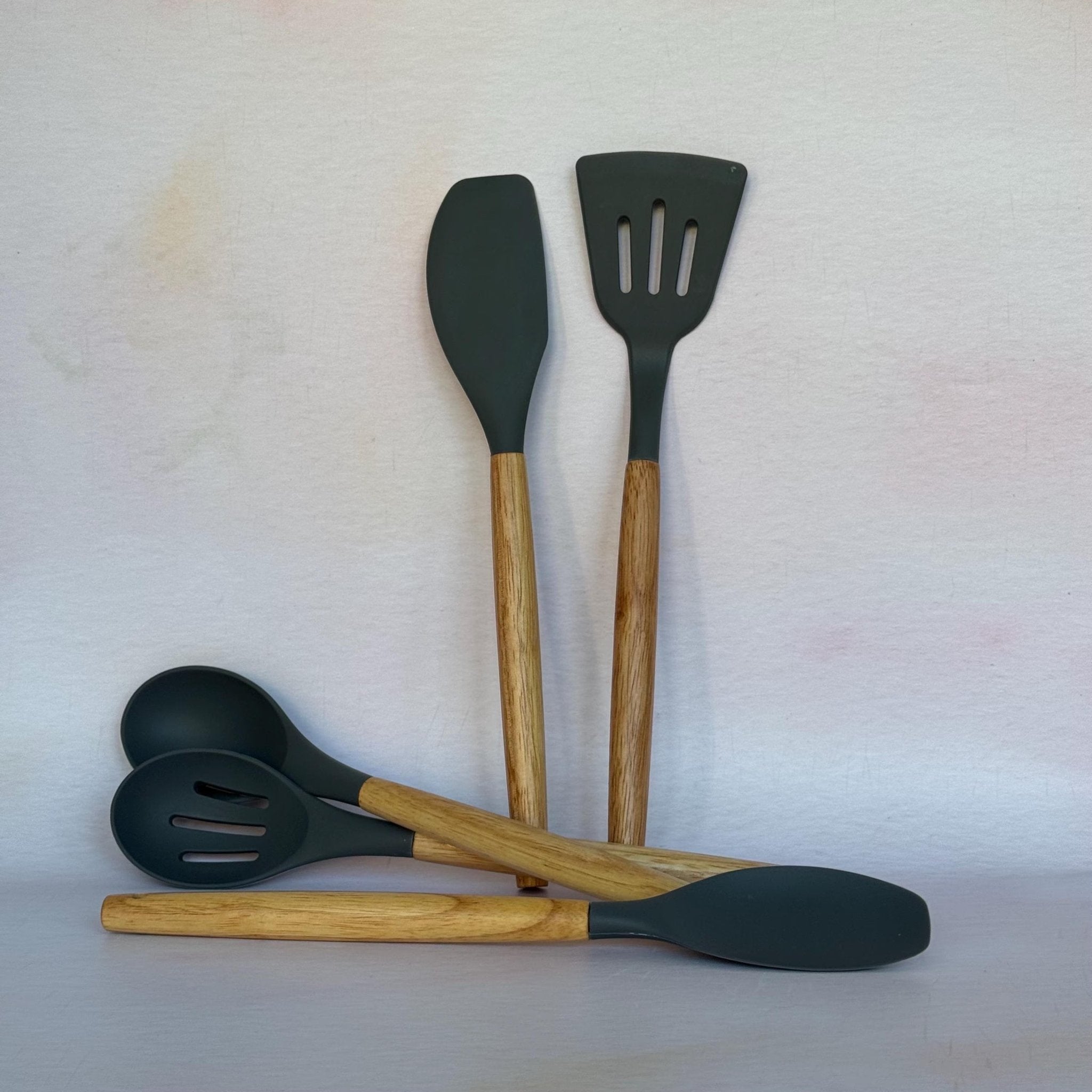 Five-piece silicone utensil set with wood handles – personalised kitchen set – Etch 'N' Shine