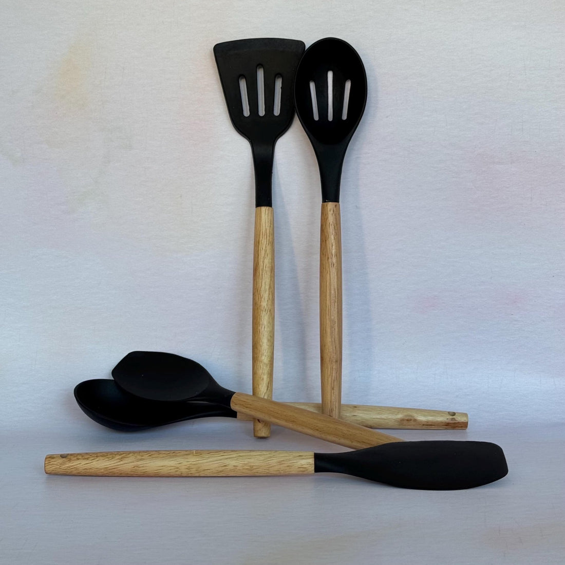 Five-piece silicone utensil set with wooden handles, unengraved – personalised kitchen utensil set – Etch 'N' Shine