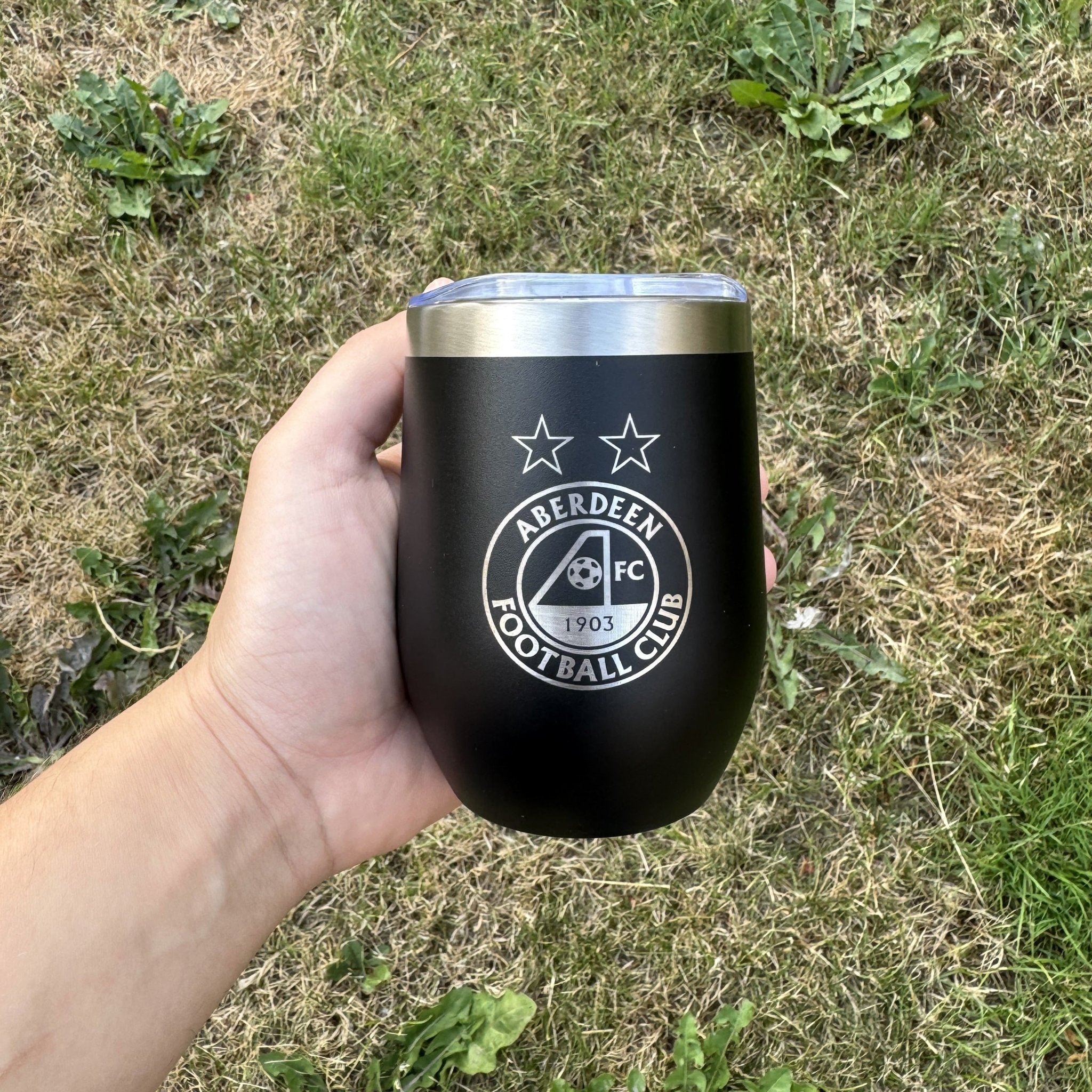 Black steel tumbler with engraved crest and custom text – personalised steel wine tumbler – Etch 'N' Shine