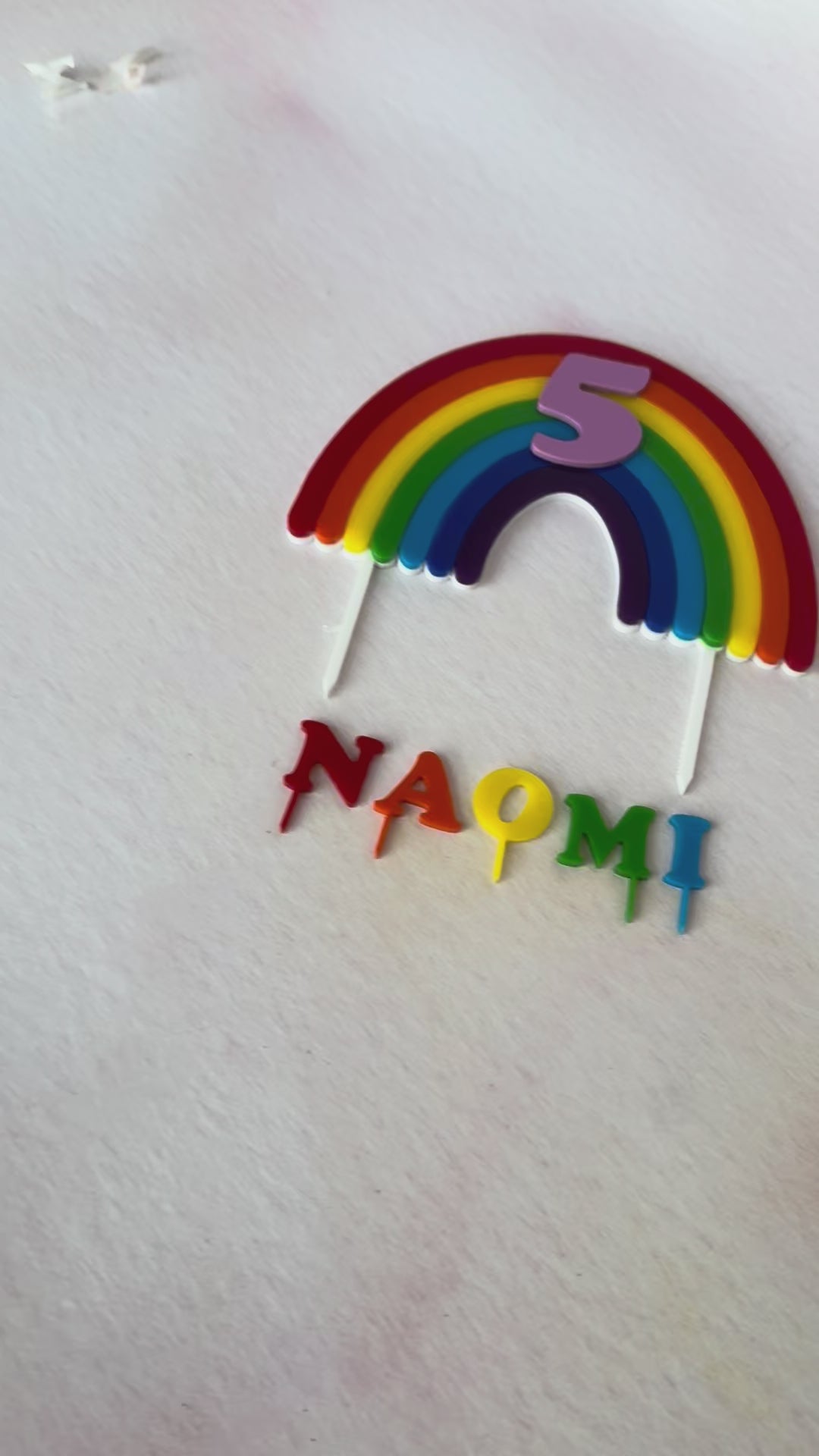 Video of a rainbow number 5 and NAOMI acrylic cake topper set – Etch 'N' Shine